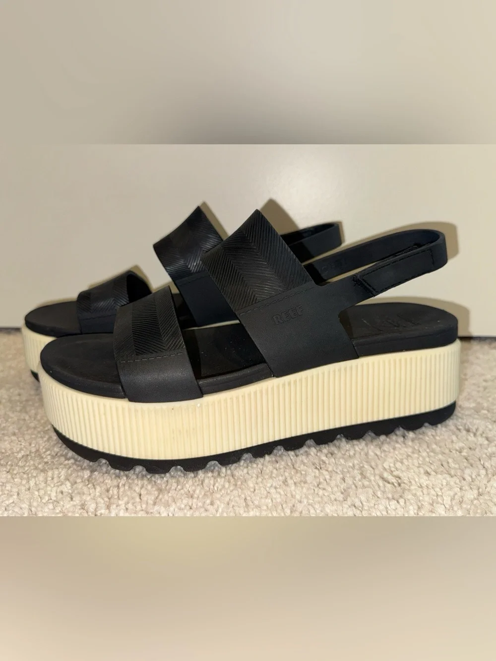 Reef Women's Platform Sandal in Black and Cream